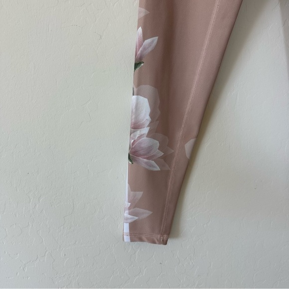 Blush Pink Floral Striped High Waisted Athletic Cycling Leggings Extra Small - Picture 2 of 12